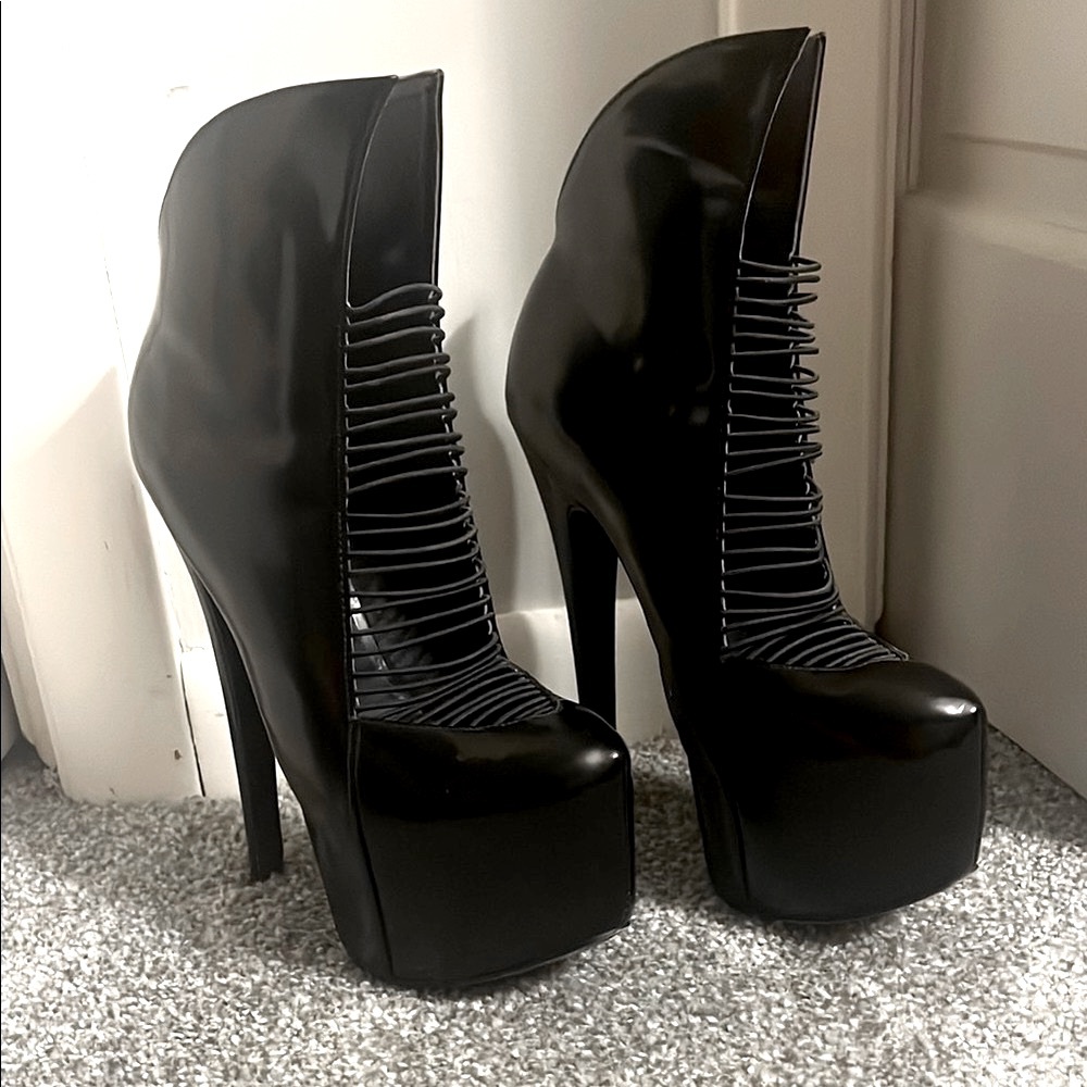 London Trash Black Platform Stiletto Heels